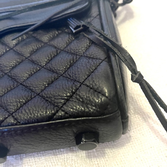😍🌻 Rebecca Minkoff Quilted Black Crossbody Bag - Picture 4 of 9